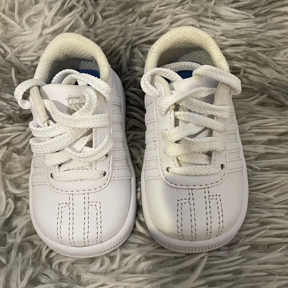 White Baby K-Swiss shoes. Size 3. Excellent condition. No box.
